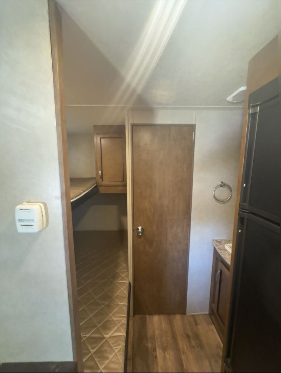 Main image 13
