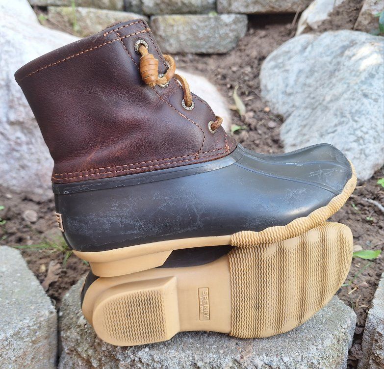 Womens Sperry Saltwater Duck Boots Sz 6 (Wide)