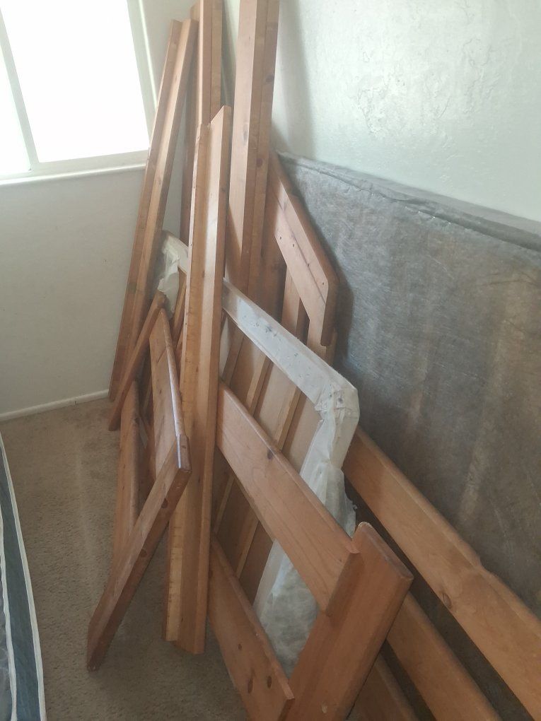 bunk bed w mattress