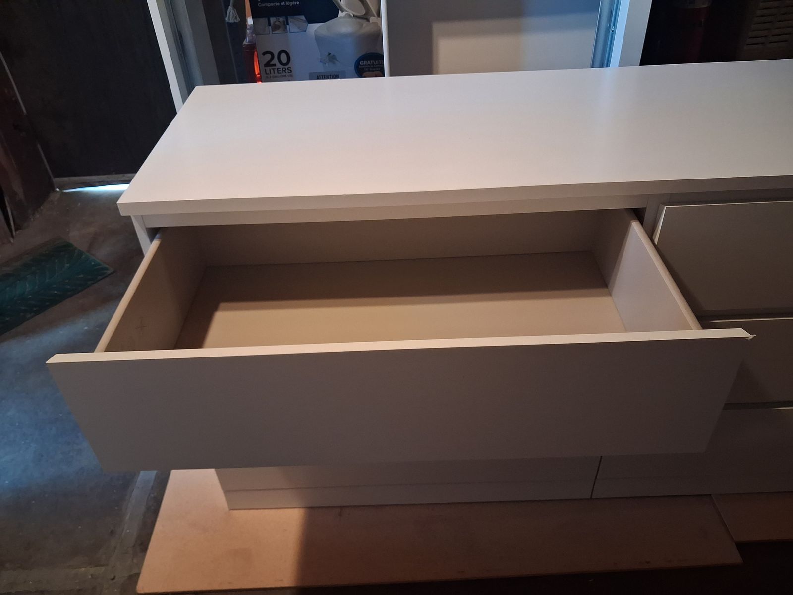 Main image 4
