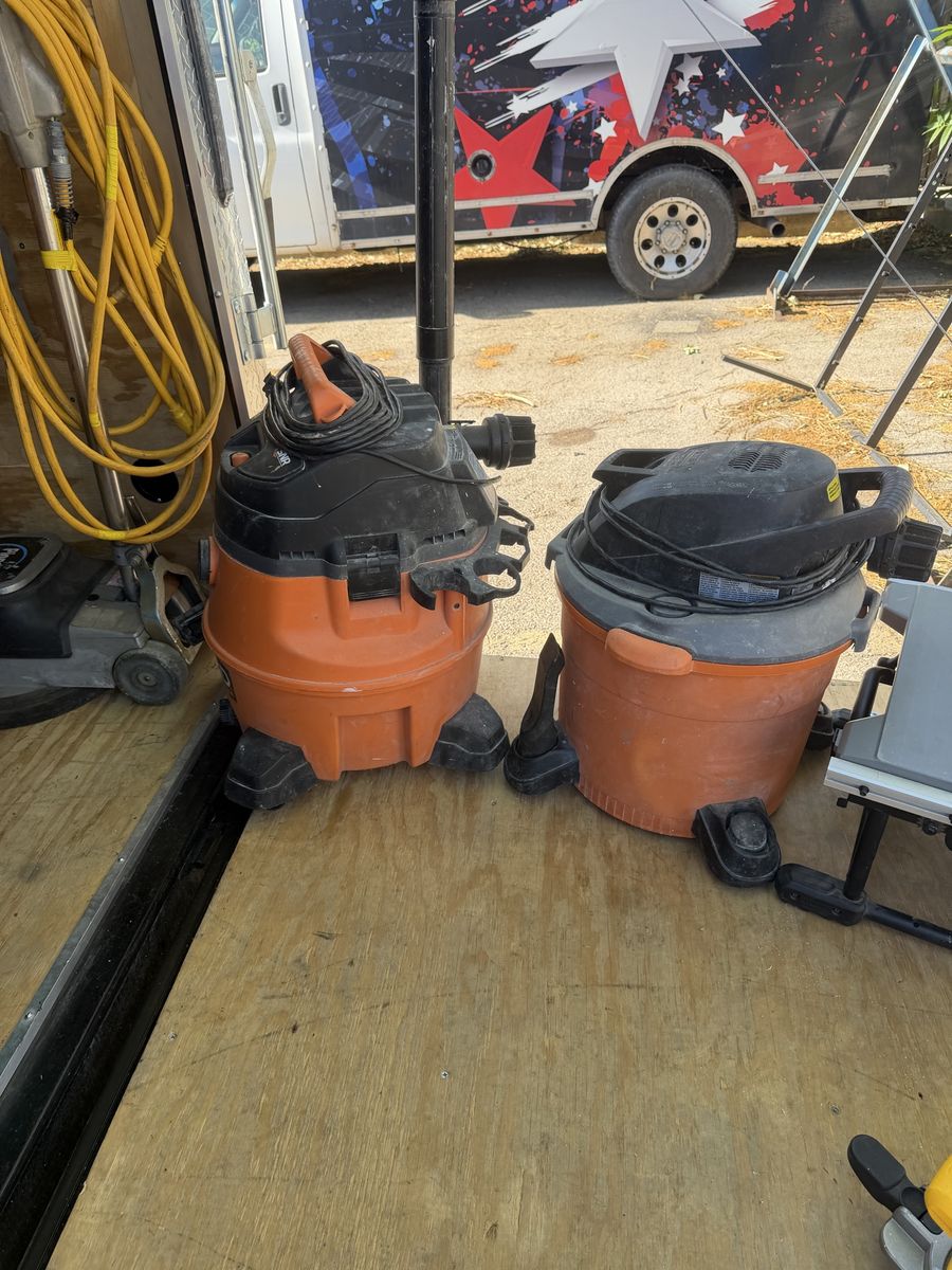 RIDGID Shop Vacuums (2) - Wet/Dry Heavy Duty, 20L. CASH ONLY.