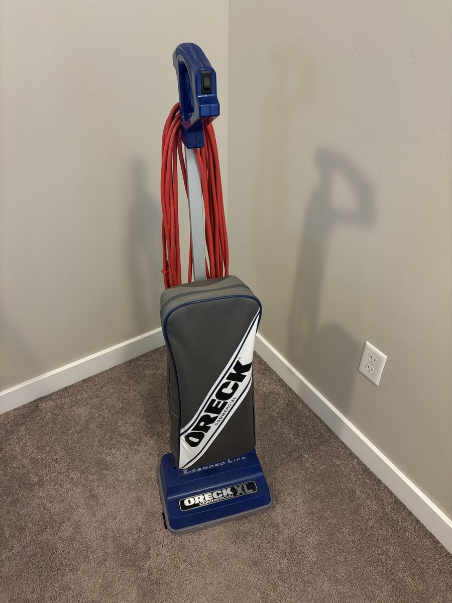 Oreck XL Vacuum Cleaner