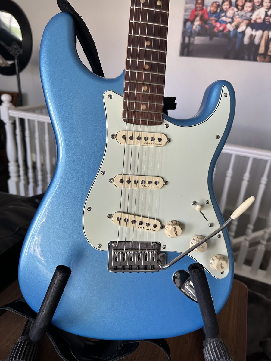Fender Plus Stratocaster