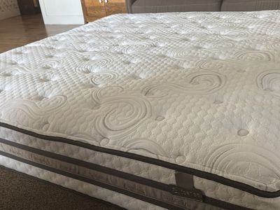 Serta iSeries Vantage Hybrid Sleep System Mattress