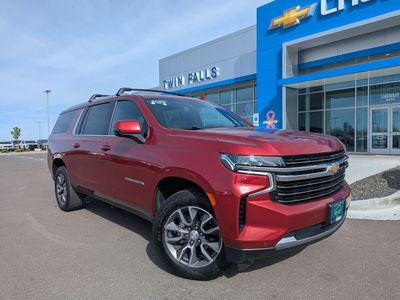 2023 Chevrolet Suburban LT
