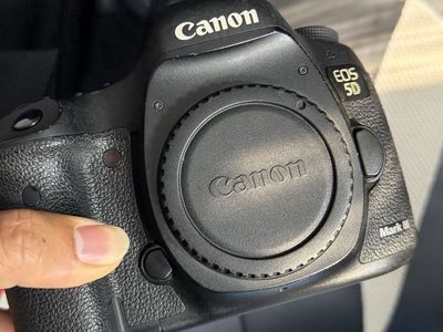 Canon 5d III 465$, 28-300mm L 750$