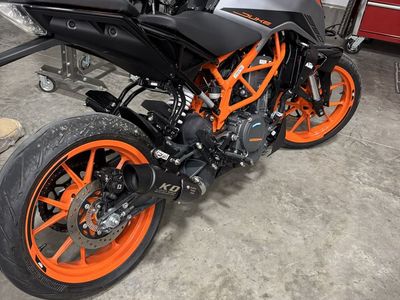 KTM duke 390