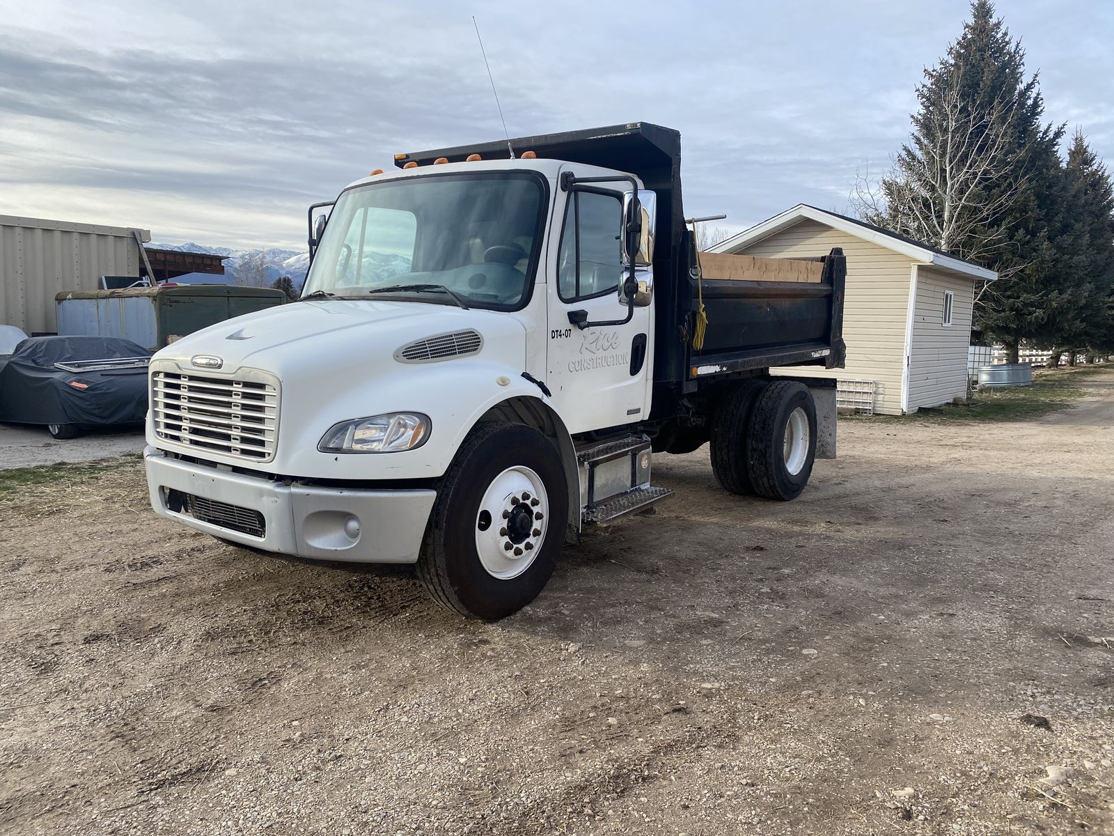 2006 Freightliner M2 Dump Truck 121k miles