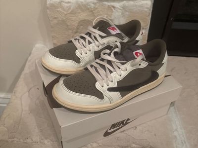 Air Jordan 1 Low OG SP – Youth Size 3Y