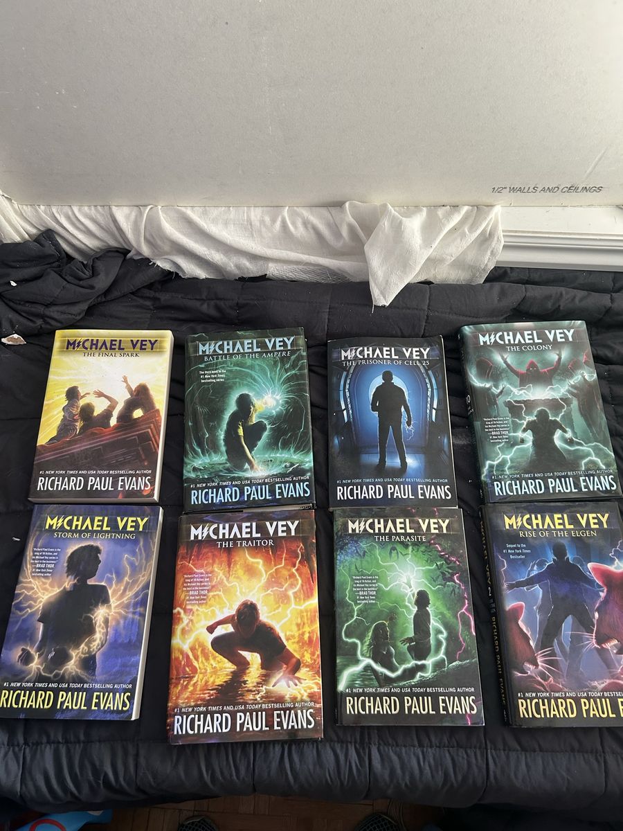 Michael vey book lot of 8 books priced to sell