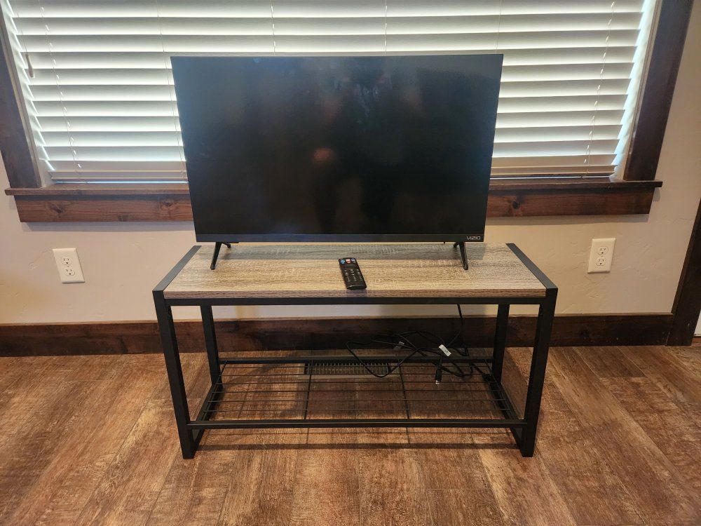 32" Vizio TV