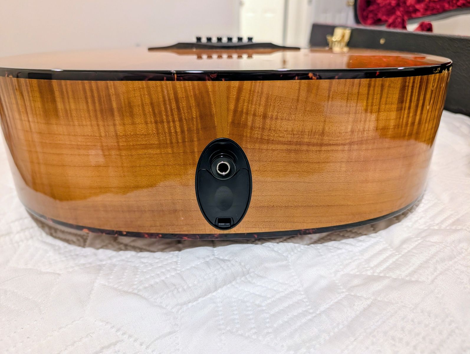 Main image 8