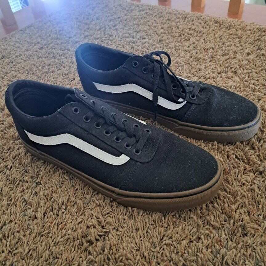 NEW Vans Size 12