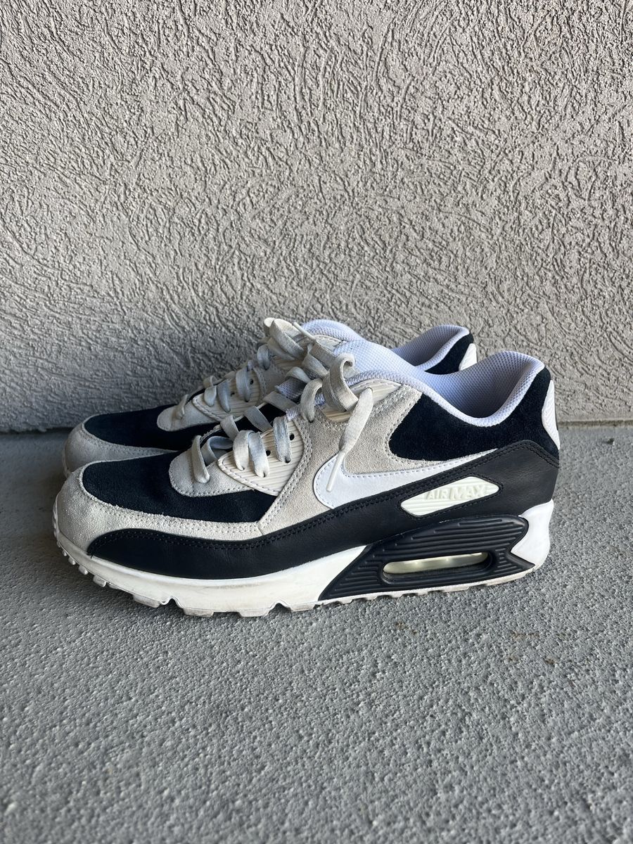 Nike Air Max 90 Custom Ivory & Black Suede