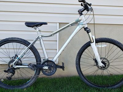 Giant Revel W1 Women's Bike