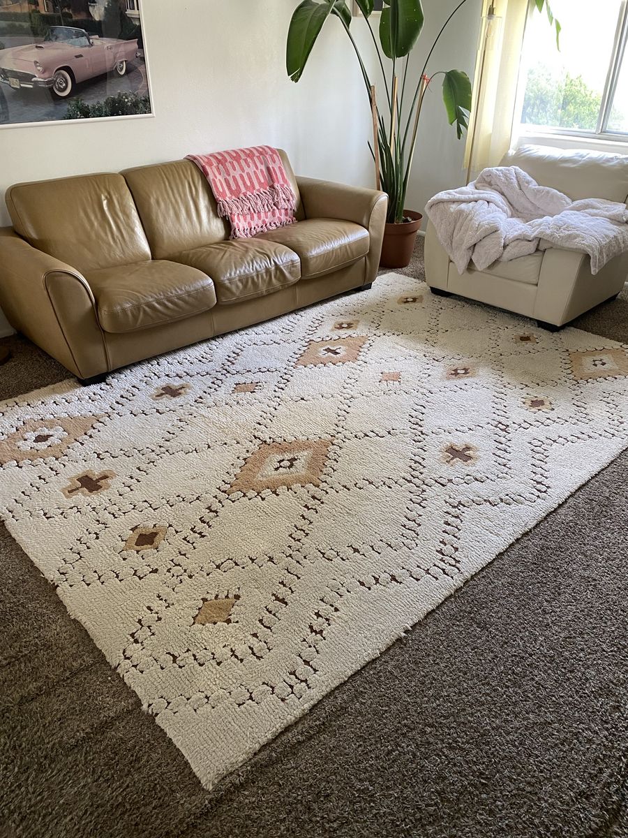 7x10' Wool Area Rug