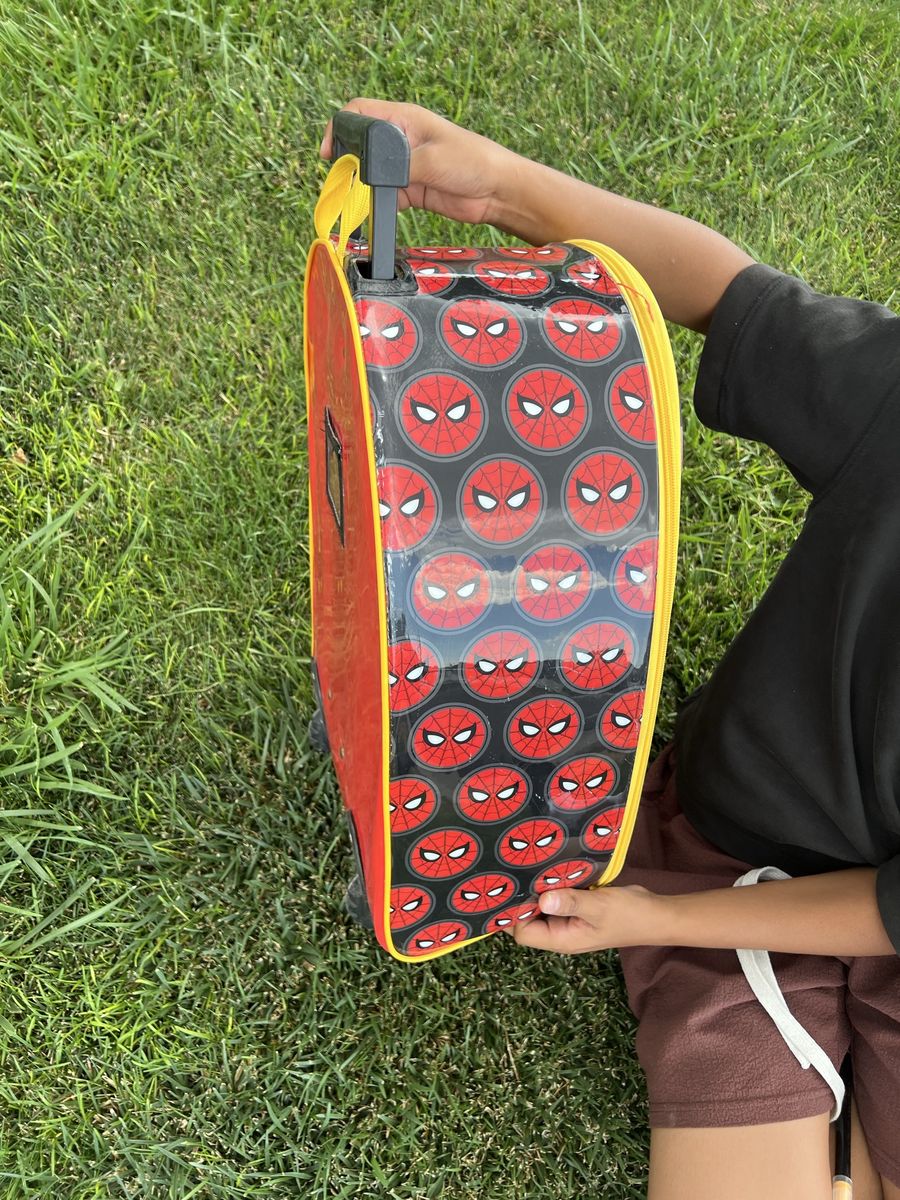 Marvel Spider-Man Kids Rolling Luggage Suitcase - Queens Welcome Graphic