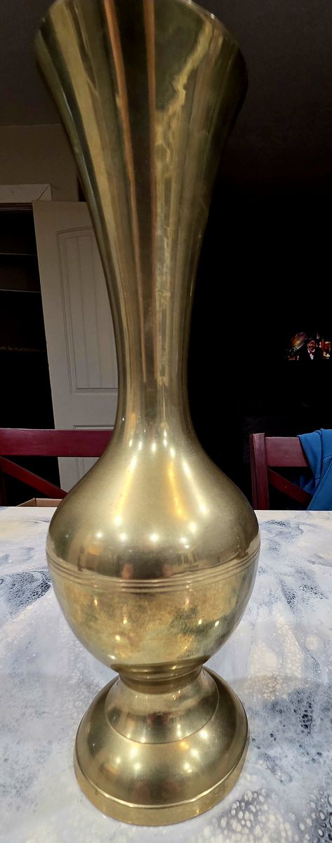 Vintage Solid Brass Trumpet Vase – Mid-Century Modern