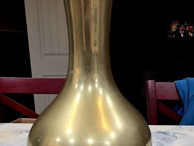 Vintage Solid Brass Trumpet Vase – Mid-Century Modern