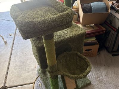 Green Cactus Multi-Level Cat Tree Tower with Scratching Posts