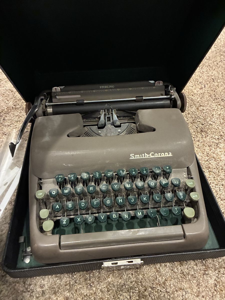 Vintage Smith-Corona Sterling Typewriter with Case - Classic Manual Typewriter