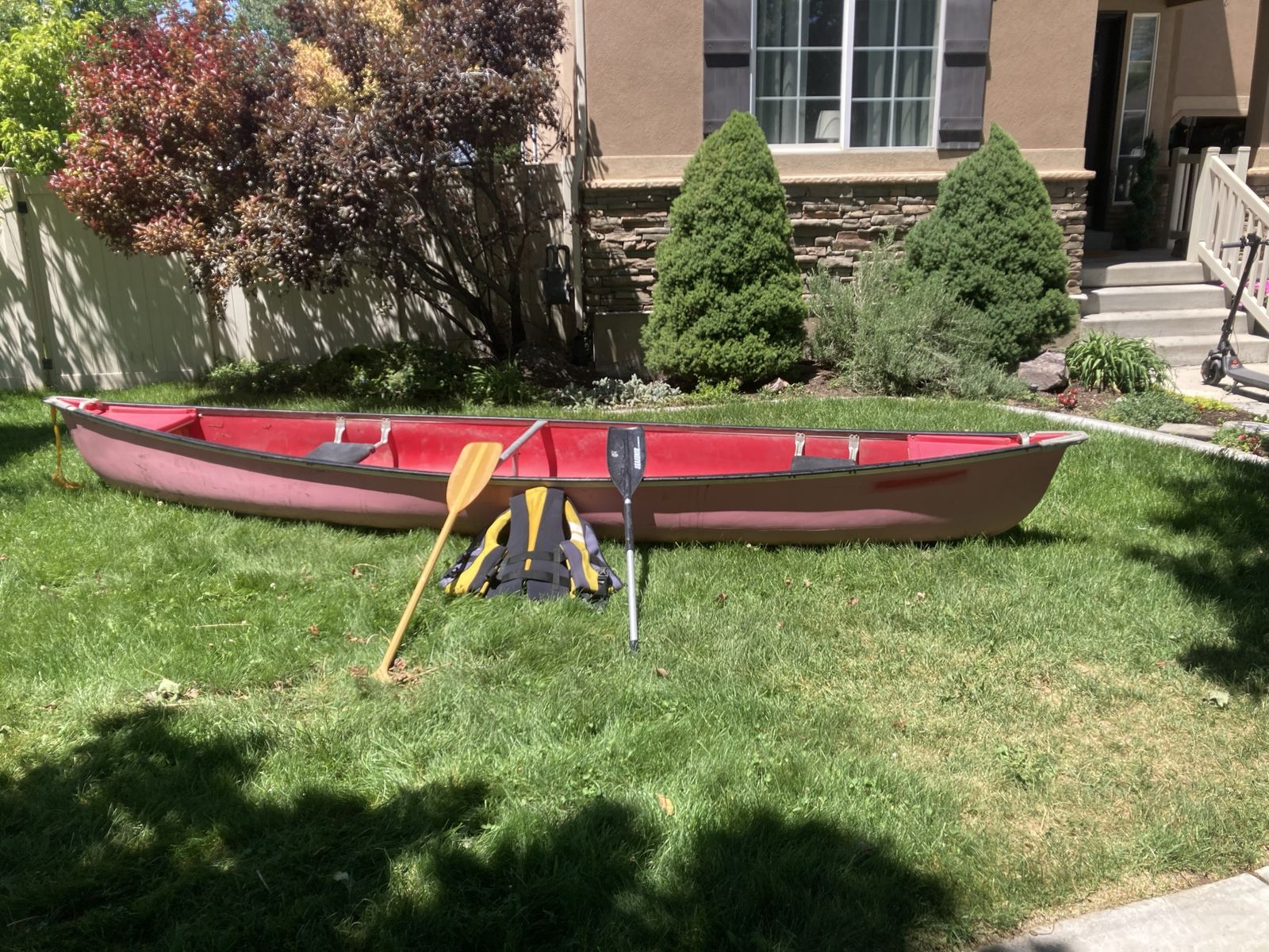 15 foot Coleman canoe