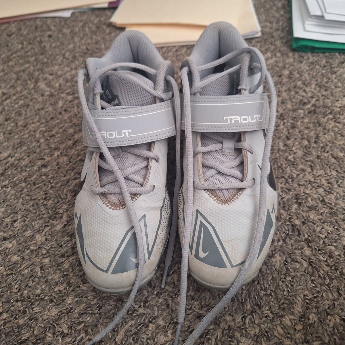 baseball shoes size 6y