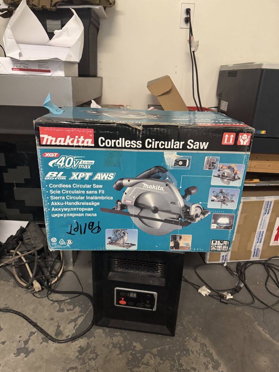 40V max XGT Brushless Cordless 10-1/4 in. Circular Saw with Guide Rail Compatible Base, AWS Capable (Tool Only)
