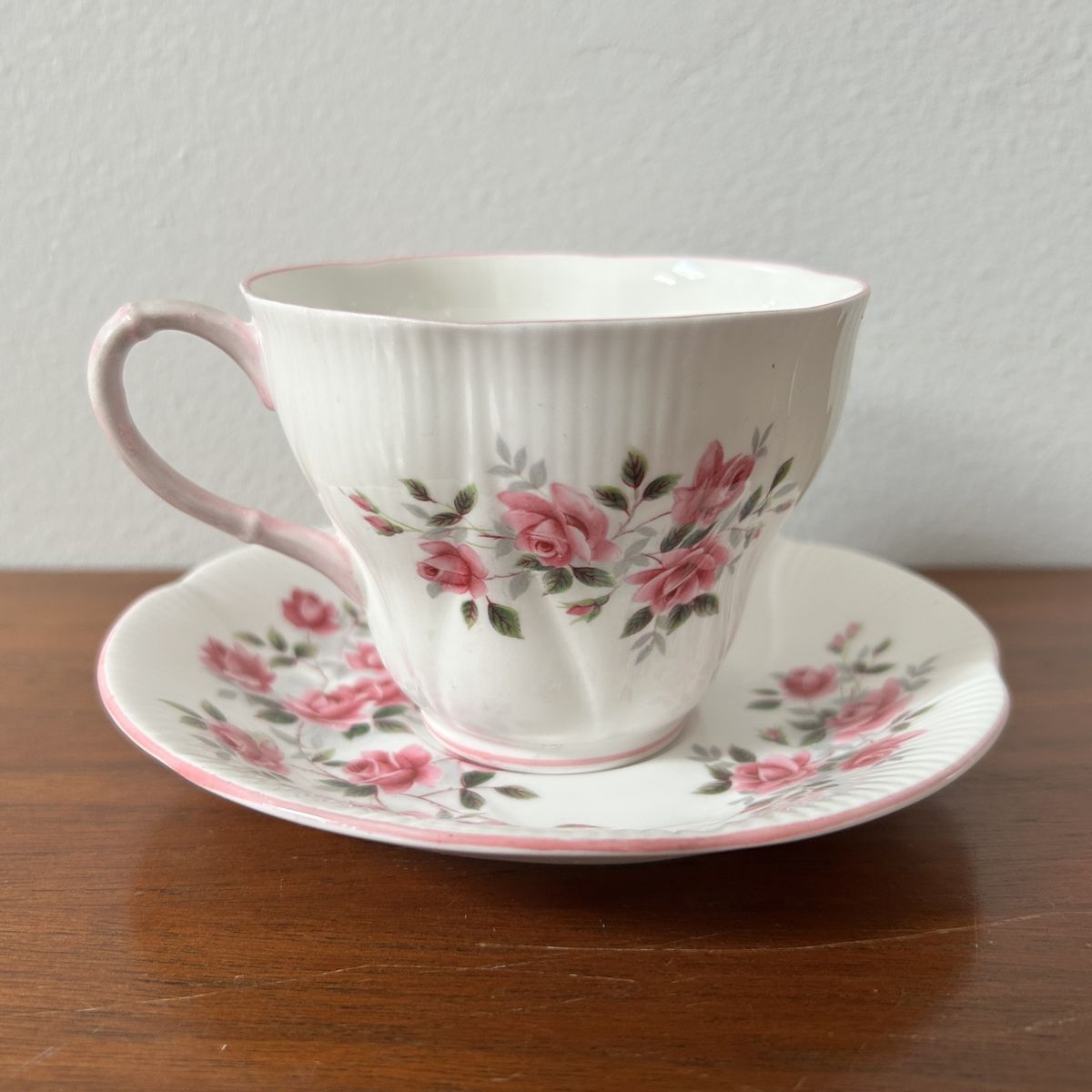 Vintage Royal Albert Pink Rose Teacup and Saucer Set - Bone China Floral Shelly Shape