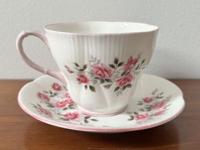 Vintage Royal Albert Pink Rose Teacup and Saucer Set - Bone China Floral Shelly Shape