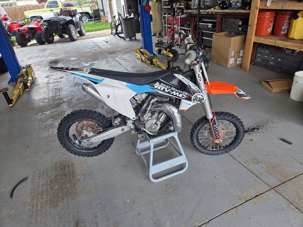 2017 KTM 65 SX Dirt Bike - Junior MX Motocross Off-Road Motorcycle