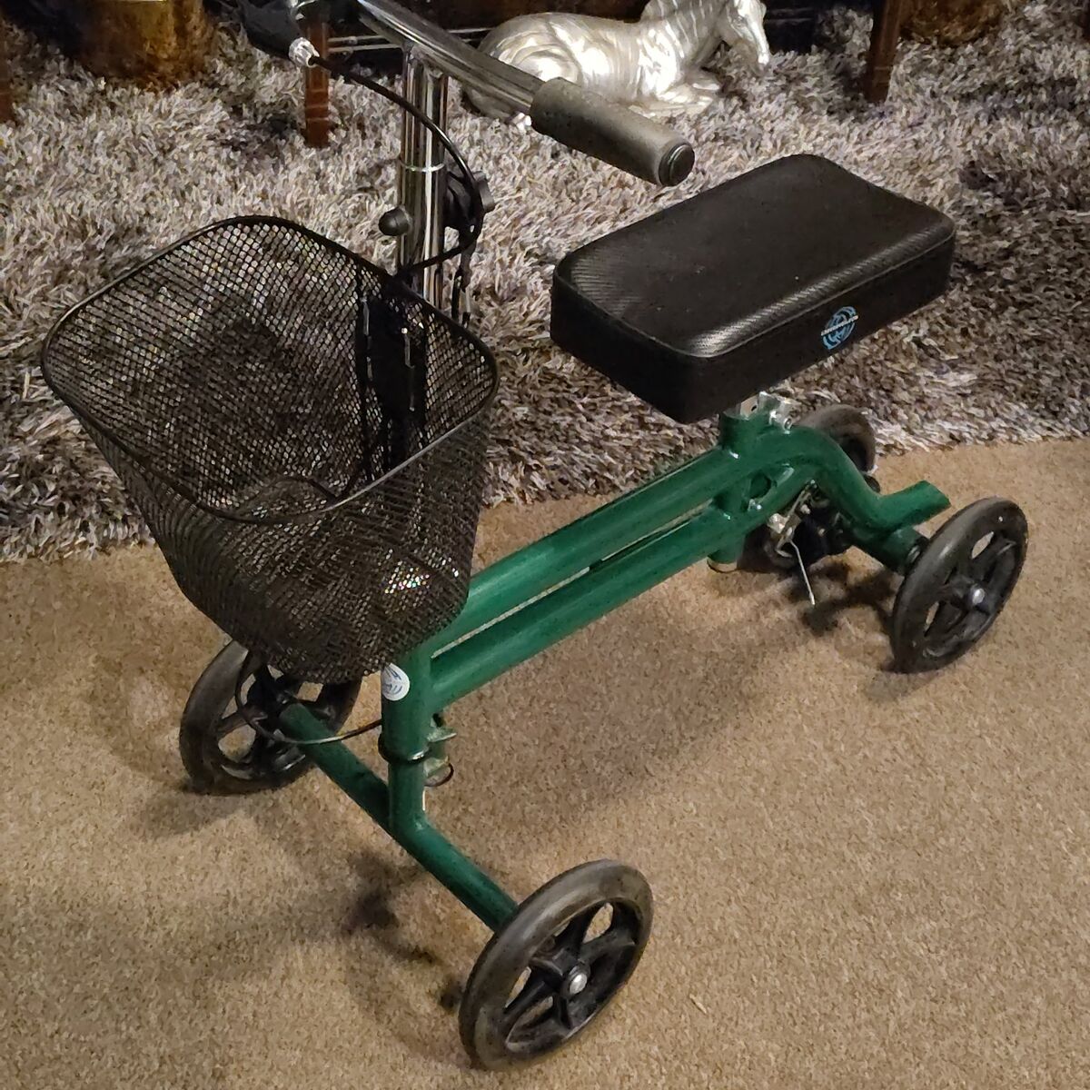 Mobility KneeRover Steerable Knee Scooter