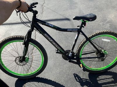 GENESIS MOUNTAIN BIKE GS72892
