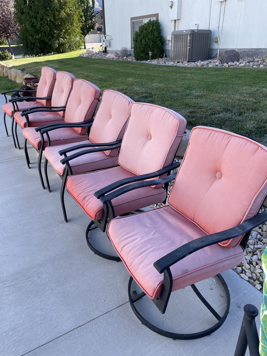 6 Patio Chairs