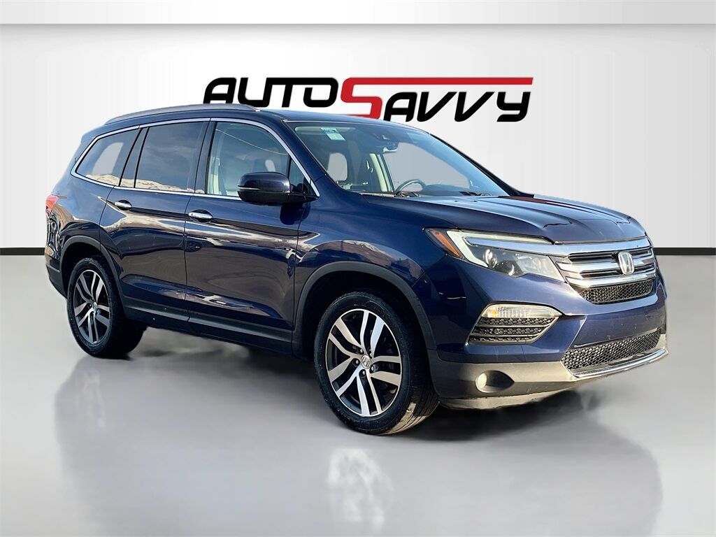 2017 HONDA PILOT Elite