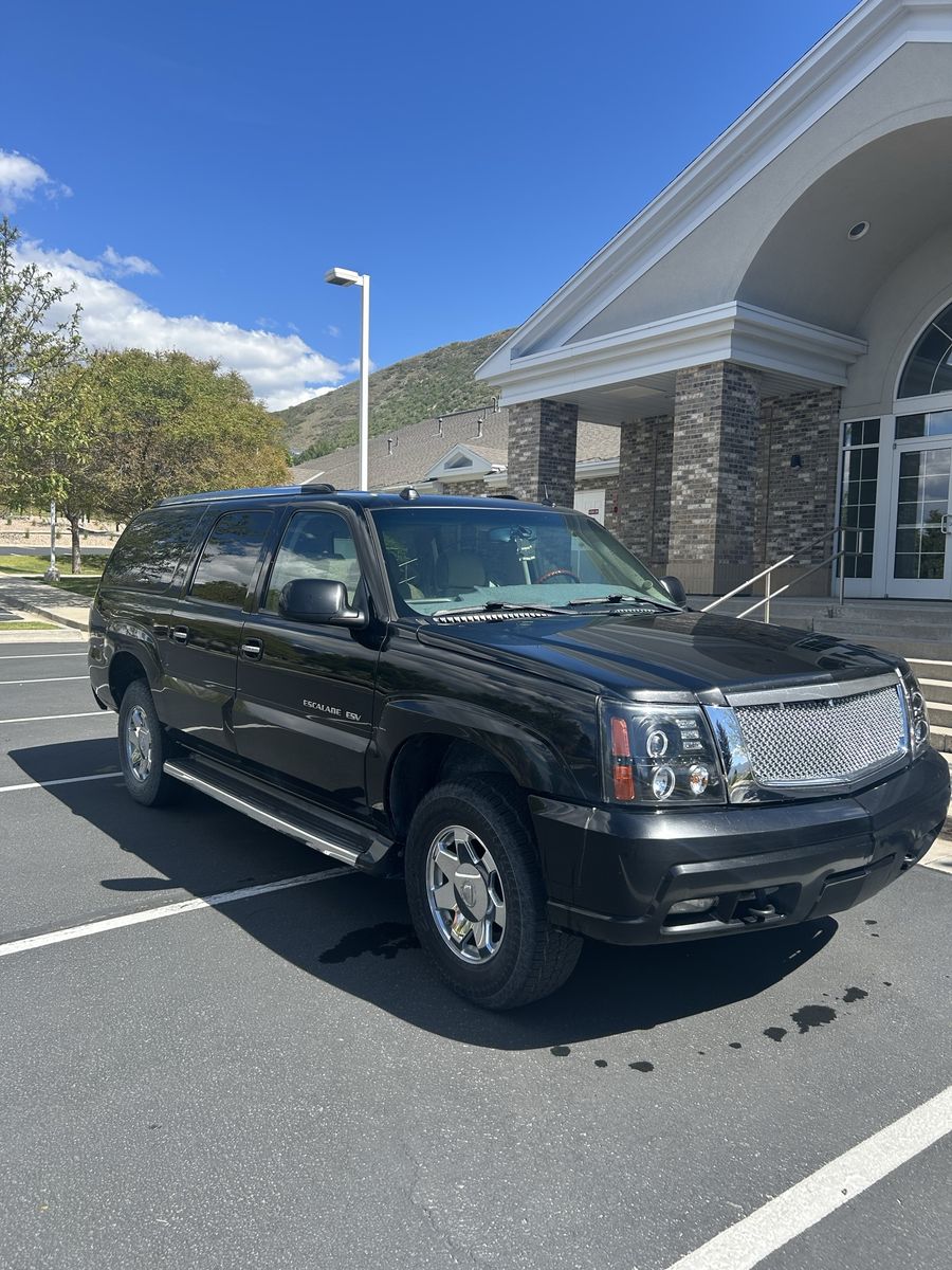 2005 Cadillac Escalade ESV Premium Luxury Platinum