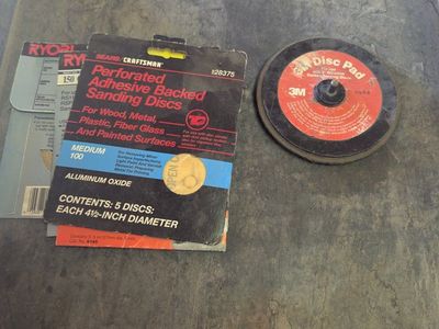3M Disc Pad with several sanding refills