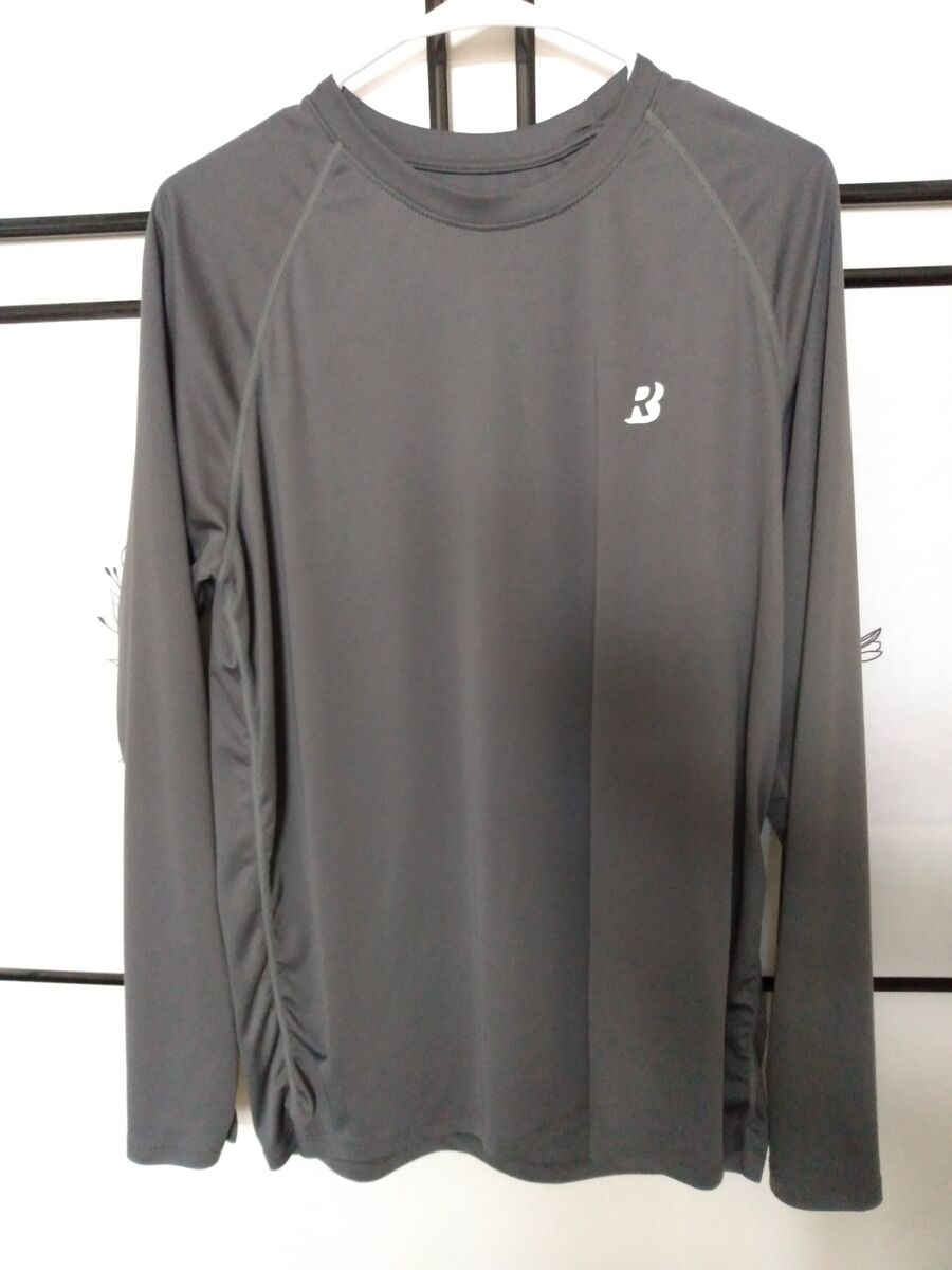 Long-sleeve sun protection shirt.