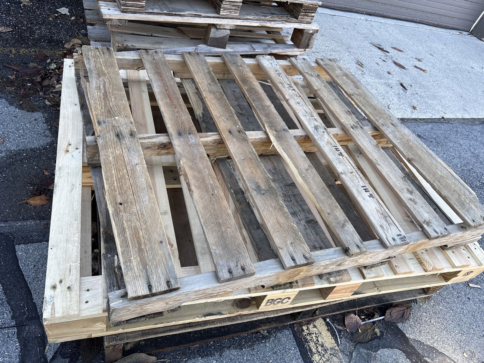 Used pallets