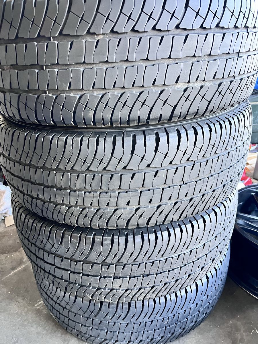 LT 275-70-18 Michelin set of 4