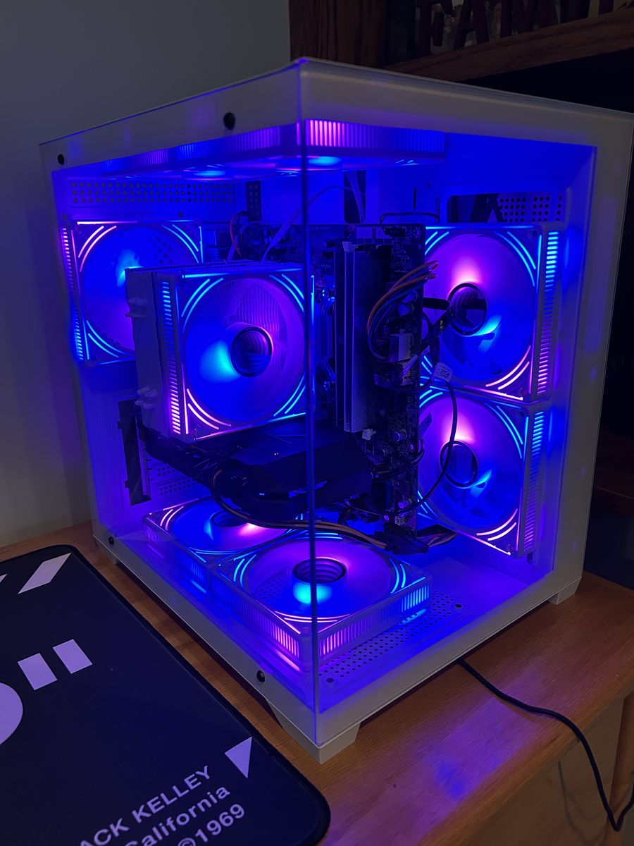 Custom Gaming PC Builds - Choose Your Budget and Parts