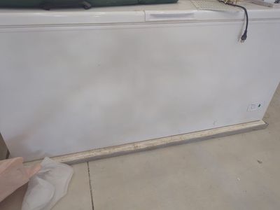 White Chest Freezer