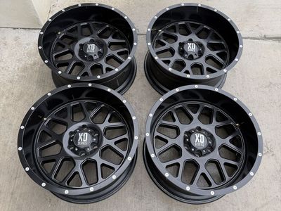 Ford F150 Raptor Expedition Rims 20” like new