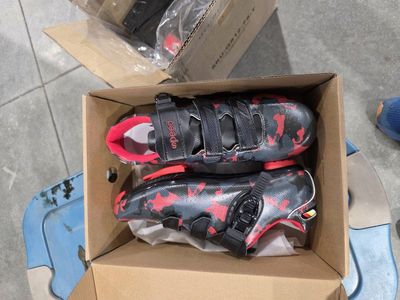 biking cycling shoes size 9.5