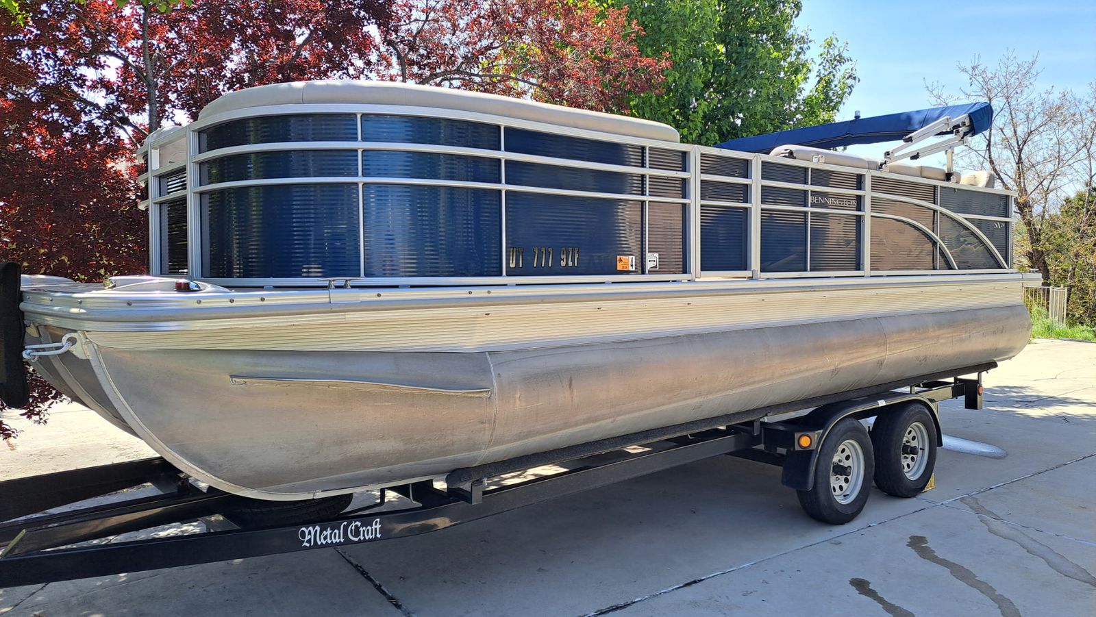 2017 Bennington Tritoon SX24