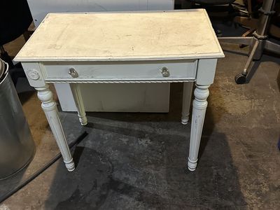 Night Stand White With Drawer