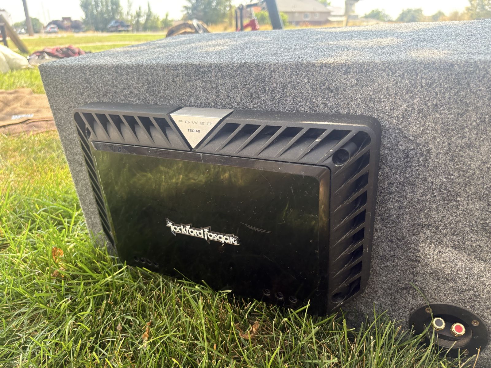 Rockford Fosgate T600-2 Power Amplifier & Pioneer Subwoofer in Enclosure