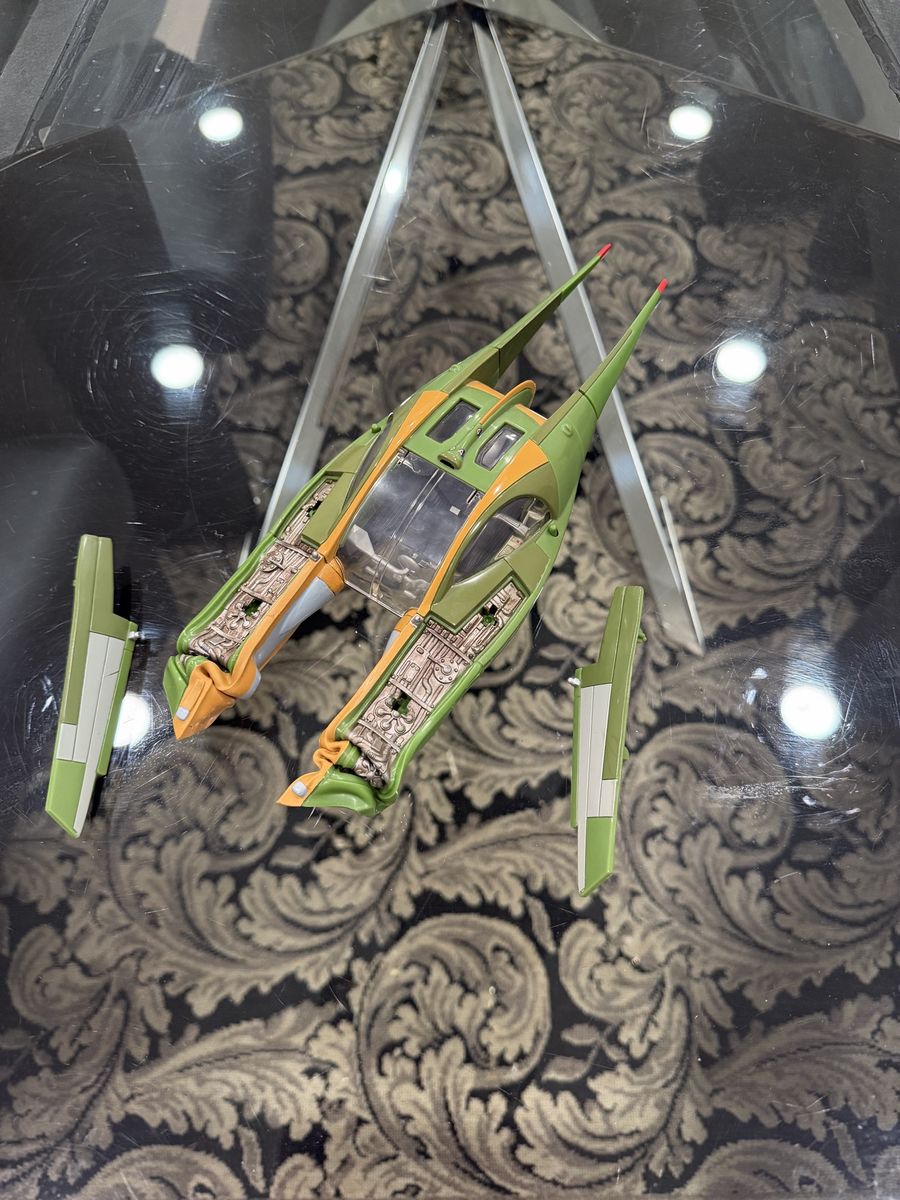 Main image 4