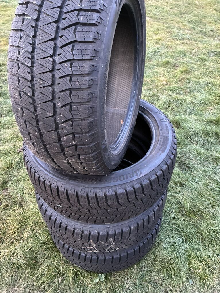 215/50r17 Bridgestone Blizzak Winter Snow Tires