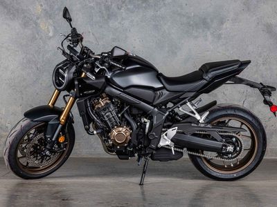 2026 Honda® CB650R E-Clutch